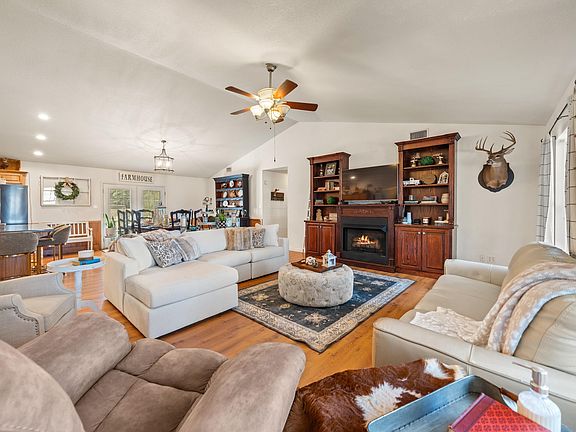 5th image of 230 S Ross Maddox Rd