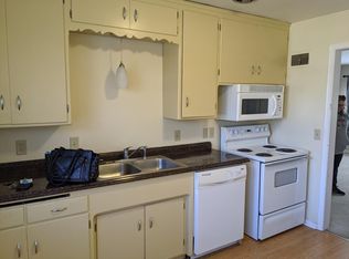2528 South St APT 4, Lincoln, NE 68502