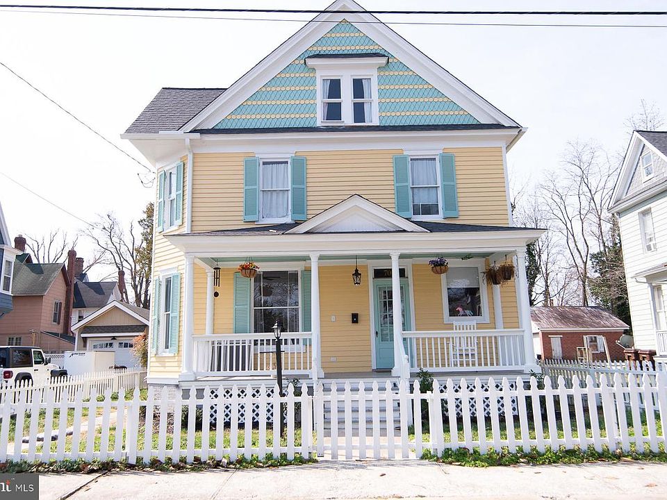 1st image of 700 Church St