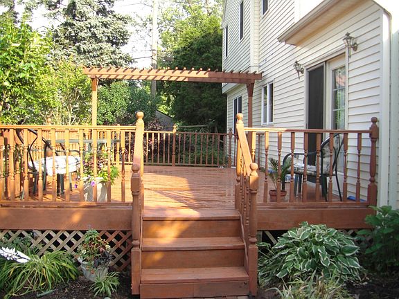 13'x23' cedar deck with pergola