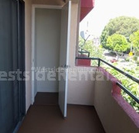2nd image of 4717 Ben Ave APT 102