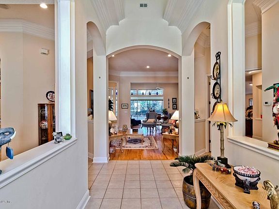 3rd image of 13746 Bromley Point Dr