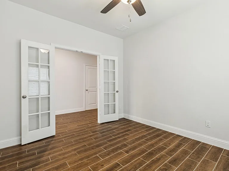 223 Headwater Dr — Photo 6