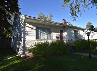 624 E Melvin Ave, Oshkosh, WI 54901