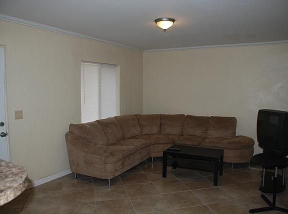 3rd image of 1251 County Road 11
