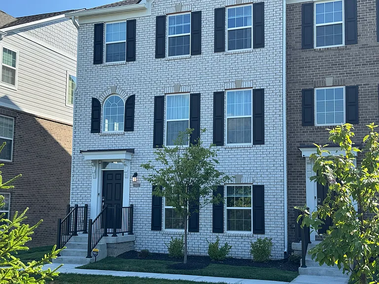 6696 Halsey St — Photo 2