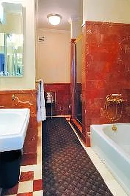 Rented by Corcoran | media 27