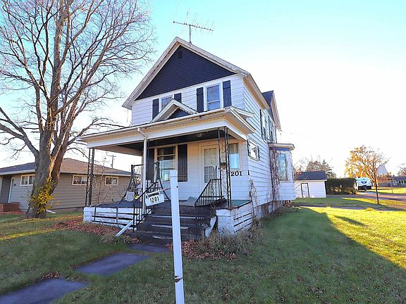 2nd image of 1201 9th Ave W