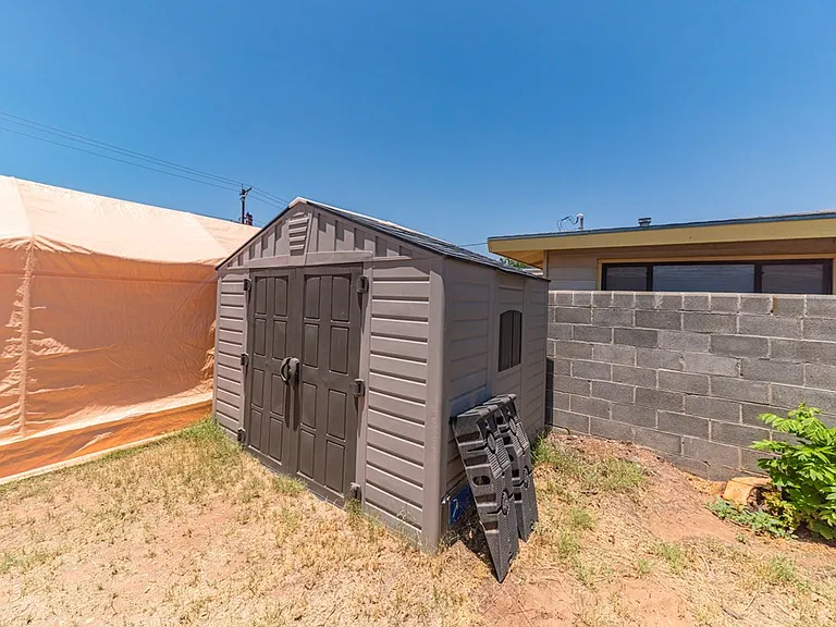 2901 Nabors Ln — Photo 22