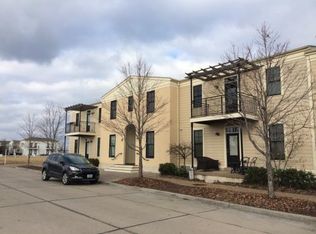3424 Hiram St APT B2, Saint Charles, MO 63301