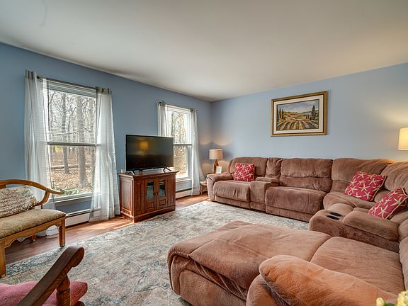 4th image of 417 Cresson Ave
