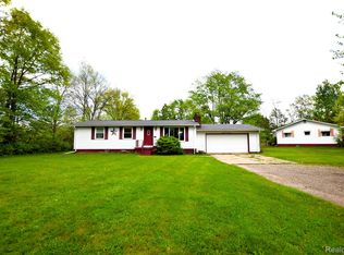 2273 S State Rd, Davison, MI 48423