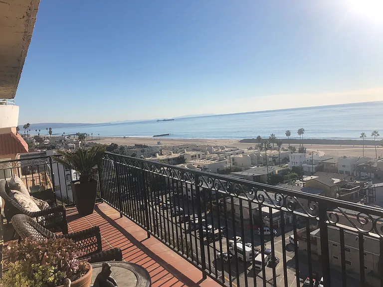 7001 Vista Del Mar Ln — Photo 3