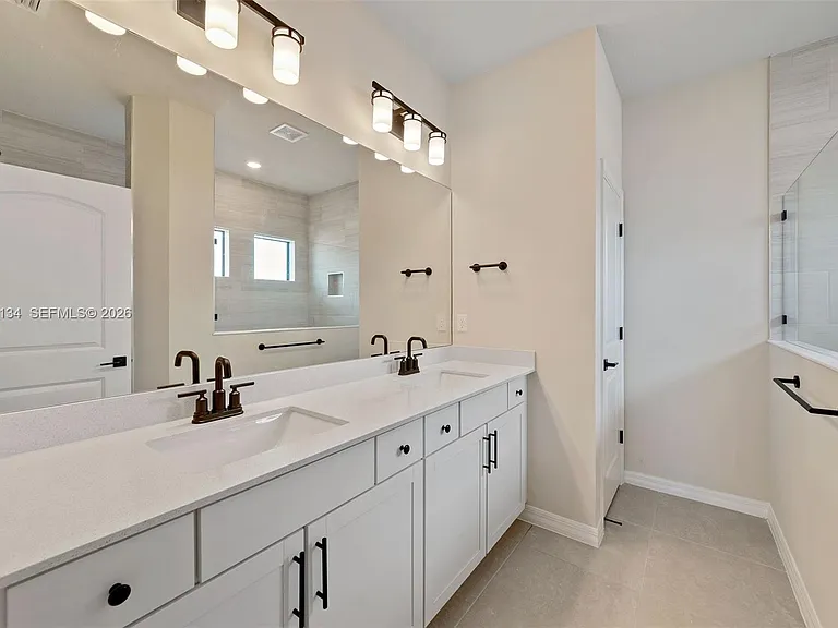 4470 Waterside Dr — Photo 17