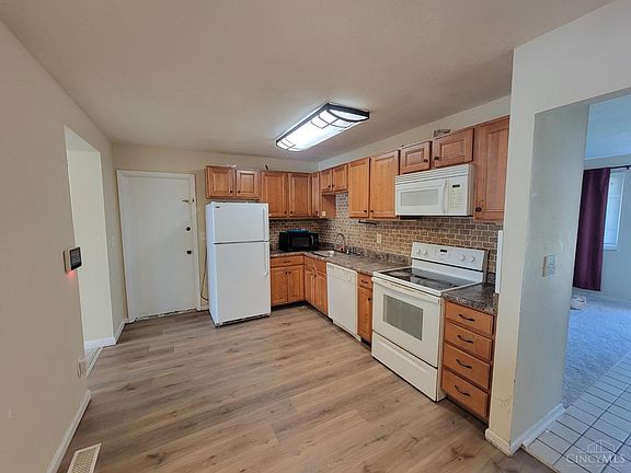 5th image of 6705 Grange Ct