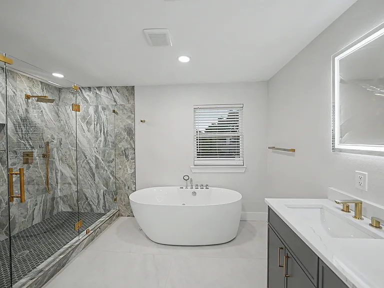 2709 Oak Cir — Photo 19