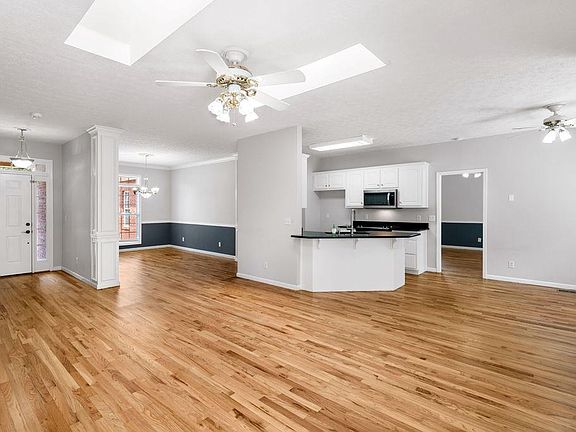 5th image of 3604 Maple Forge Ln