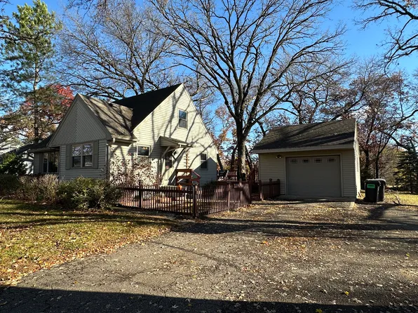 3908 Oak Park Cir SE, Rochester, MN 55904