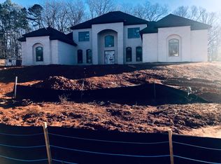 105 Scarbrush Ct, Ellenwood, GA 30281