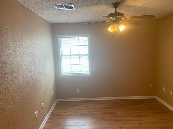 2nd image of 2713 Hodges St #B