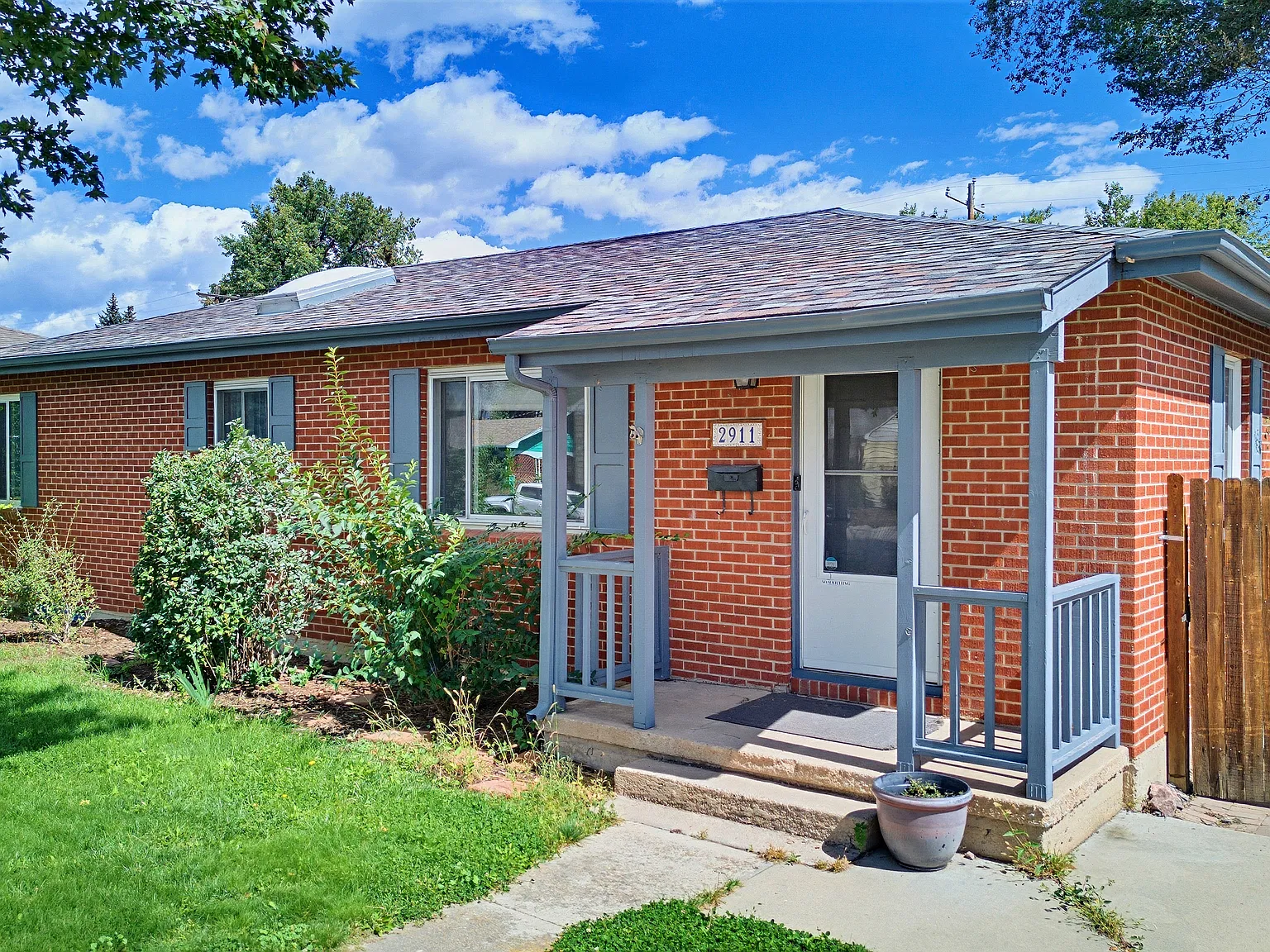 4 bed, 1962 sqft, $2,500 — Photo 4