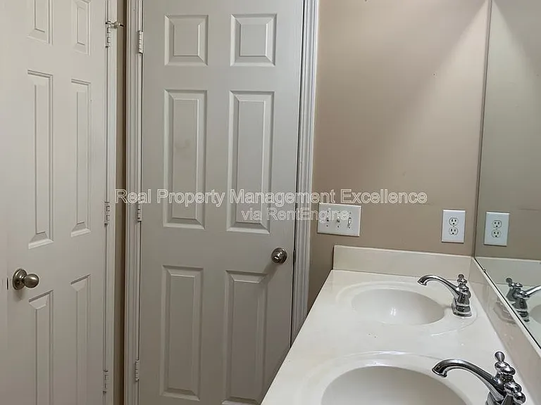 3124 Mackinac Island Ln — Photo 17