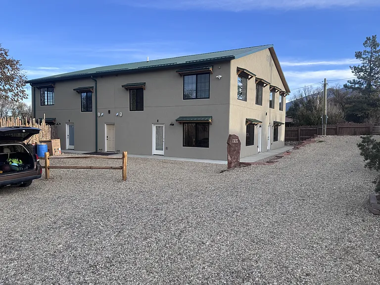 232 Valverde St — Photo 34