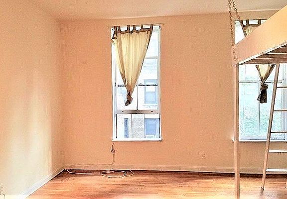 2nd image of 120 W 73rd St APT 4B