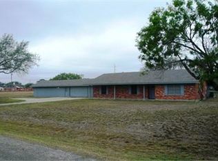 6822 Lake View Dr, Corpus Christi, TX 78412