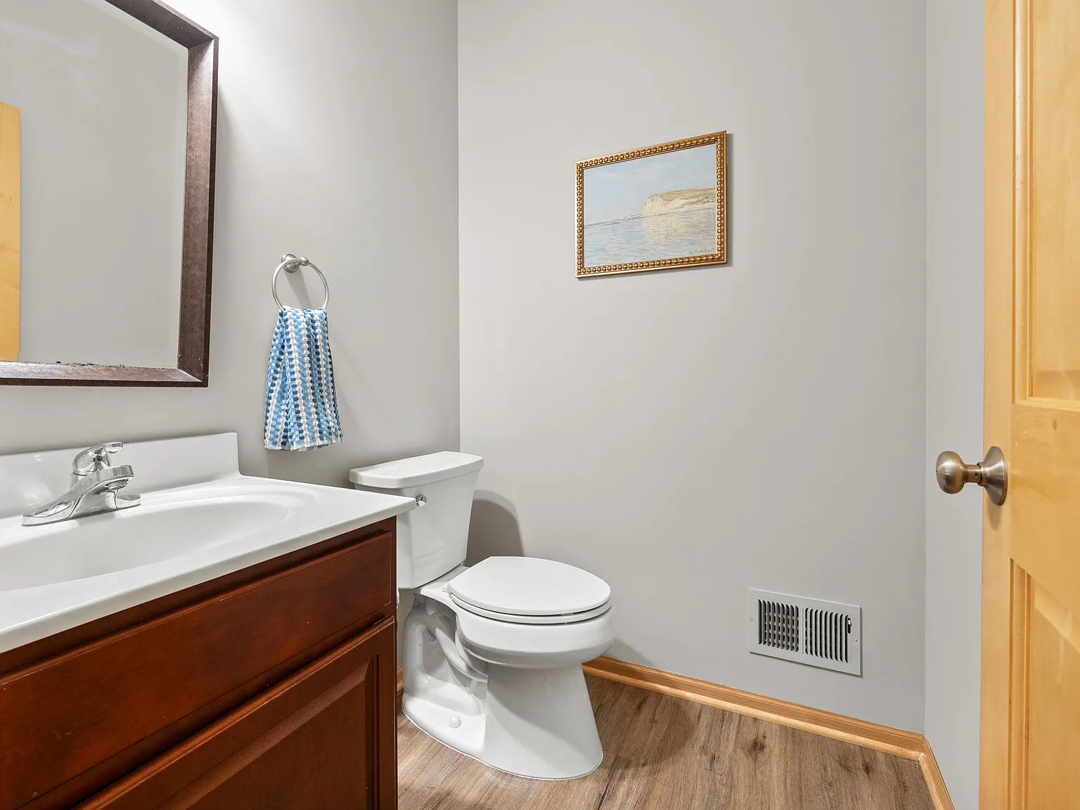 3 bed, 1.5 bath, 1400 sqft, $2,750 — Photo 2
