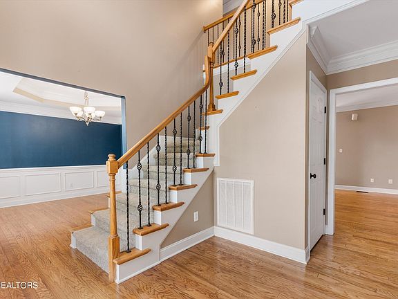 4th image of 2823 Cypress Point