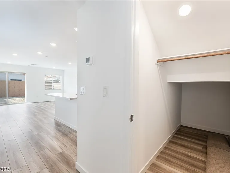 2112 Abraham Ave — Photo 5