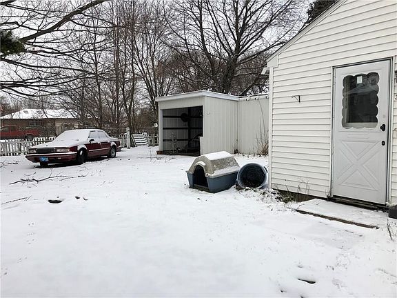 2nd image of 3024 Brandes St