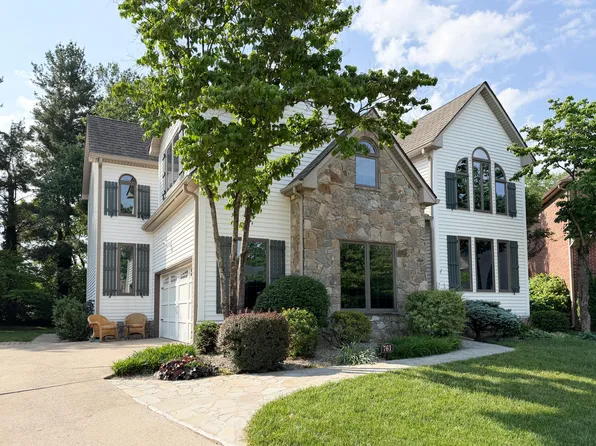 761 Winter Hill Ln, Lexington, KY 40509