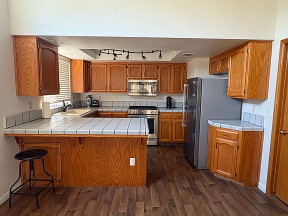 5th image of 4748 W Hemlock Ave