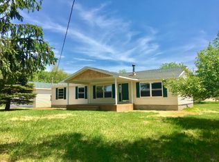 5110 NE Cedar Lake Rd, Edmore, MI 48829