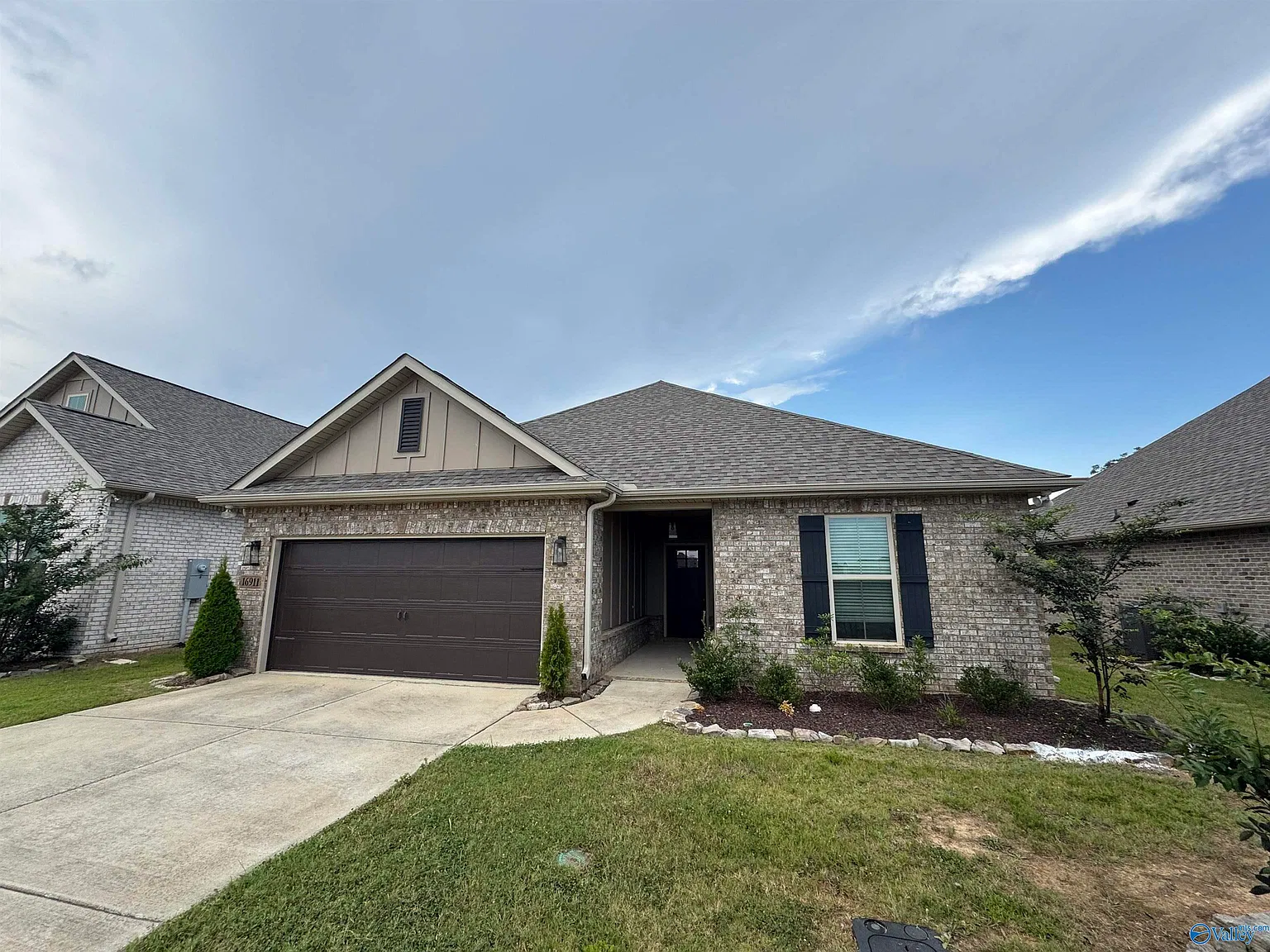 3 bed, 2.0 bath, 1648 sqft, $1,700 — Photo 1