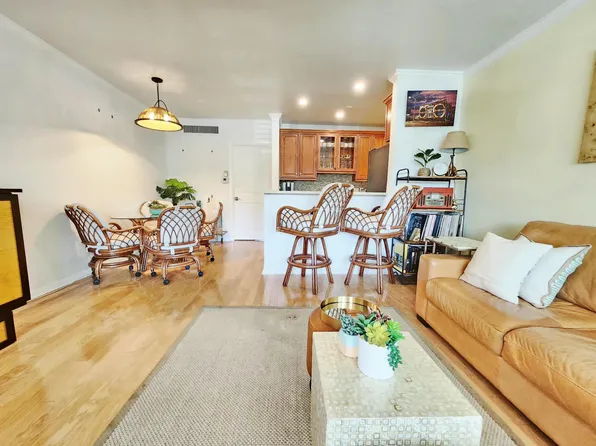 1001 NE 8th Avenue #212, Delray Beach, FL 33483