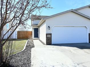 4254 39 1/2 Ave S, Fargo, ND 58104