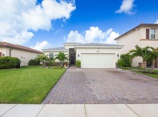 8405 NW Greenbank Cir, Port Saint Lucie, FL 34987