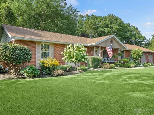 3744 Madrid Ct, Springfield, OH 45502