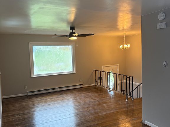 4th image of 6498 Wimbledon Dr