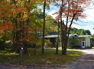 640 Cherry Creek Rd, Marquette, MI 49855