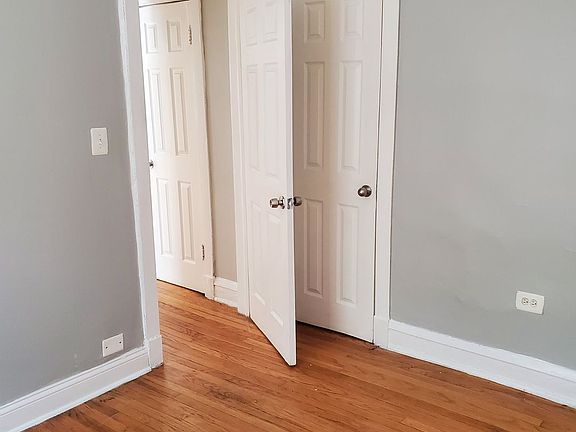 5th image of 7648 S Phillips Ave #2418-1