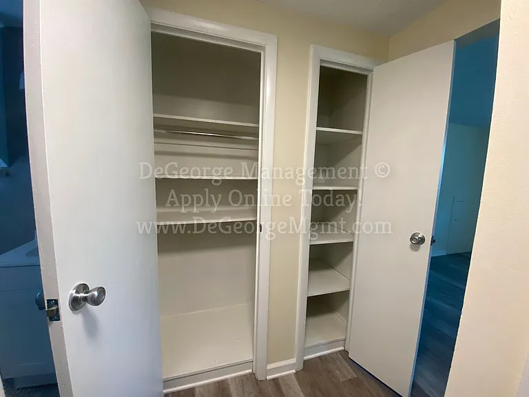 Walworth Garden Apartments — Photo 29