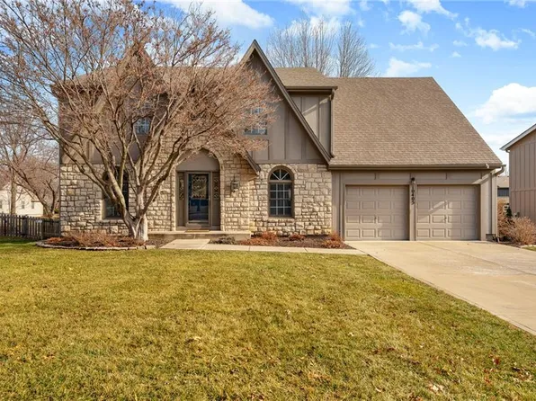 10405 King St, Overland Park, KS 66214