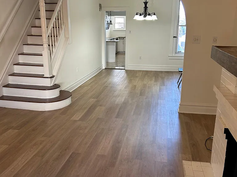 1744 W Union St — Photo 3