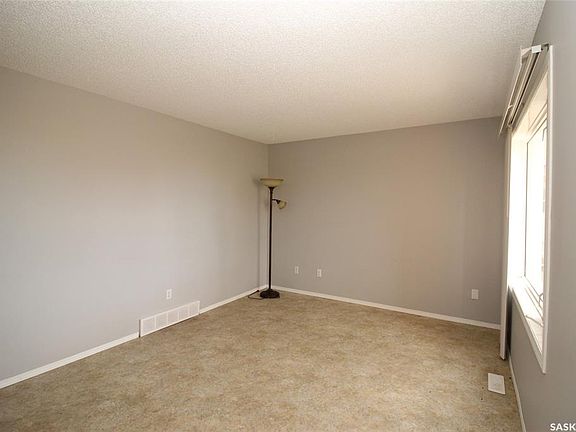 2nd image of 310-320 Railway AVENUE W