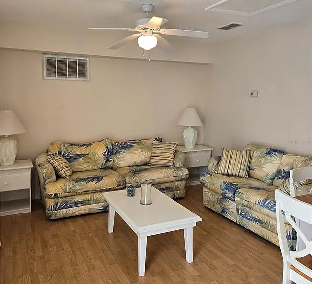 223 Washington Palm Loop #B — Photo 3