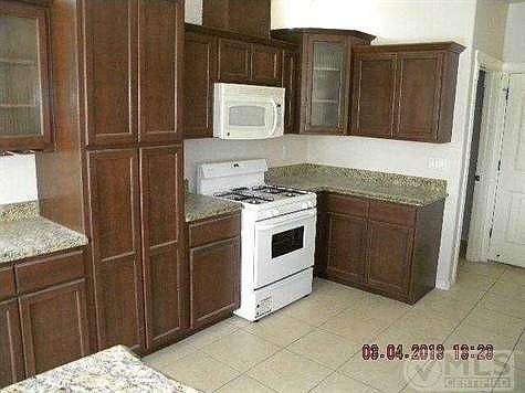 2nd image of 1060 Los Moros Dr